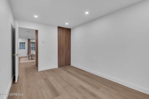 842E Inverness Court Lakewood NJ 08701