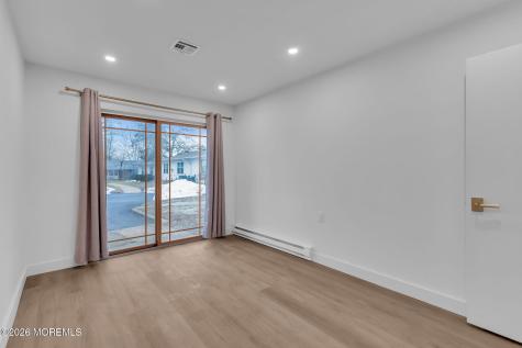 842E Inverness Court Lakewood NJ 08701