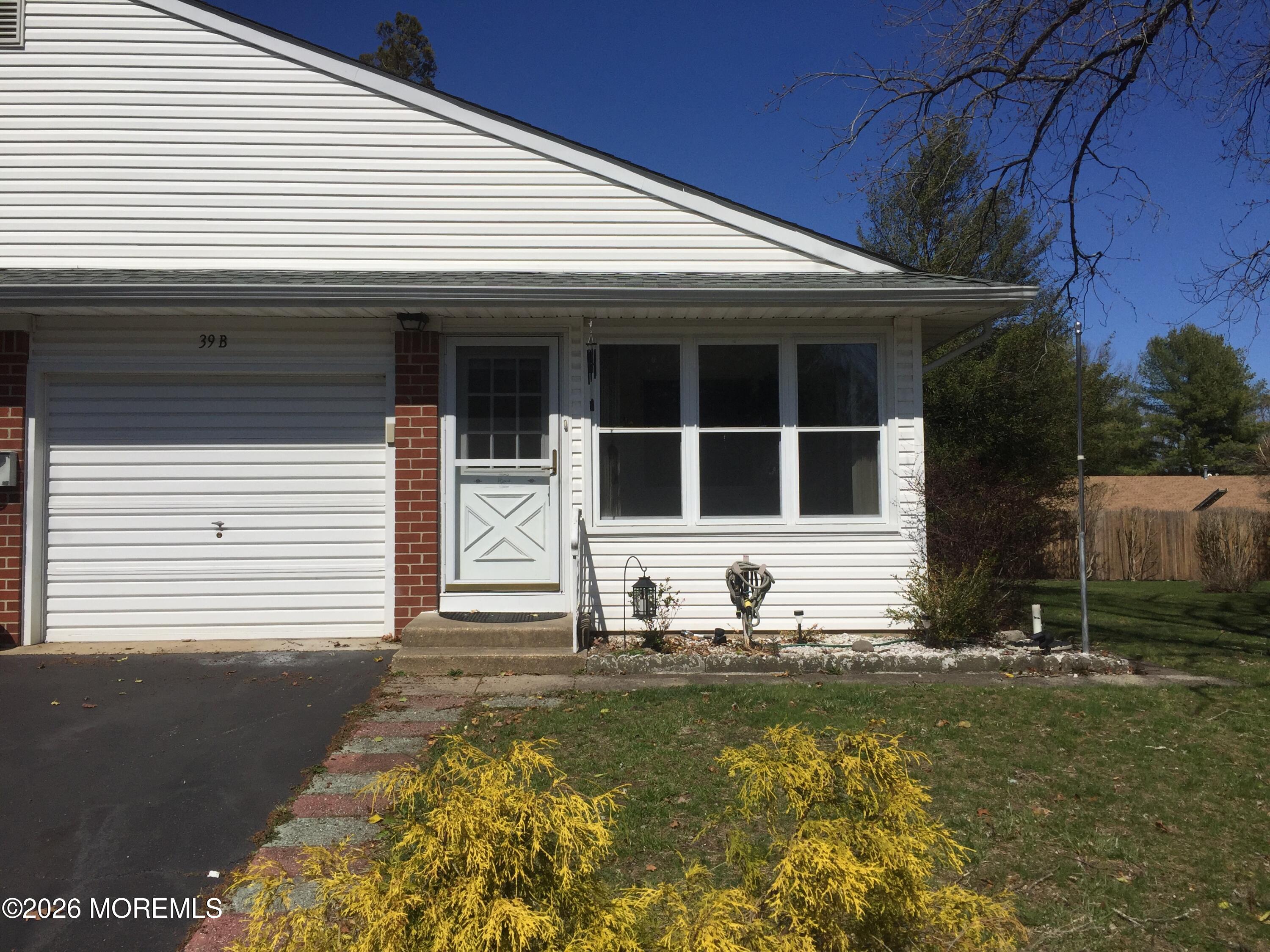 39 Crocus Lane Manchester NJ 08759