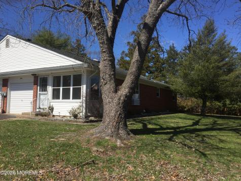 39 Crocus Lane Manchester NJ 08759