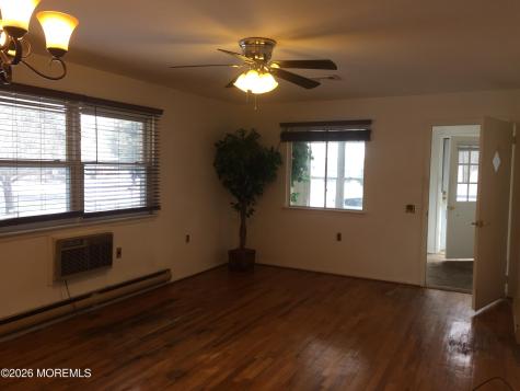 39 Crocus Lane Manchester NJ 08759
