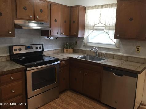 39 Crocus Lane Manchester NJ 08759