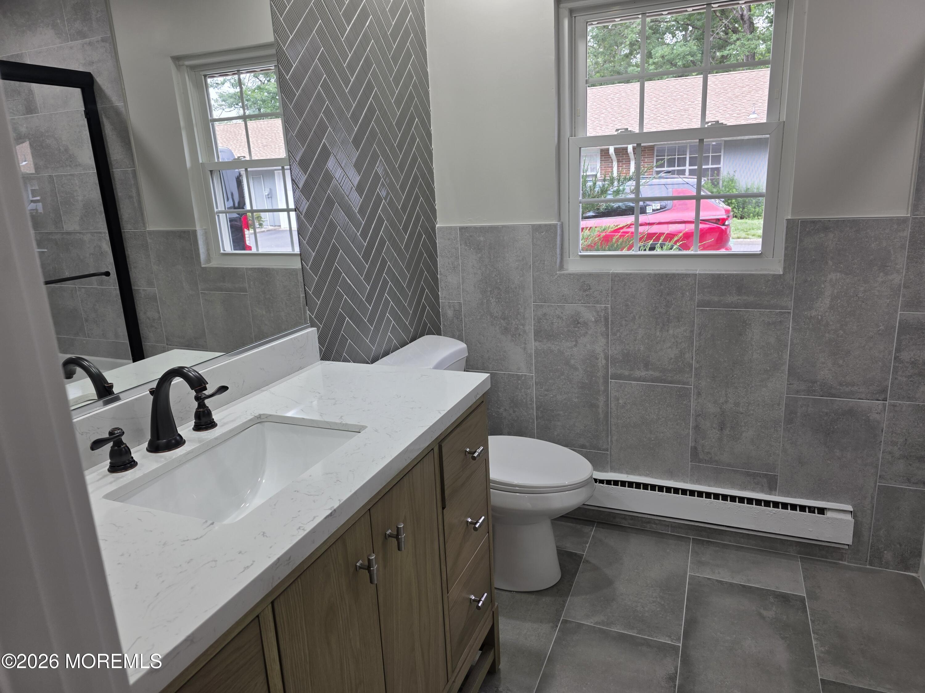 437C Portsmouth Drive Lakewood NJ 08701