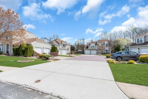 190 Kentucky Way Freehold NJ 07728
