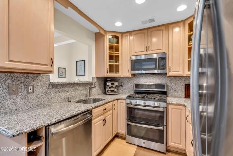 190 Kentucky Way Freehold NJ 07728