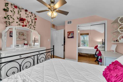 190 Kentucky Way Freehold NJ 07728