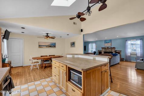 11 Avenue D Manahawkin NJ 08050