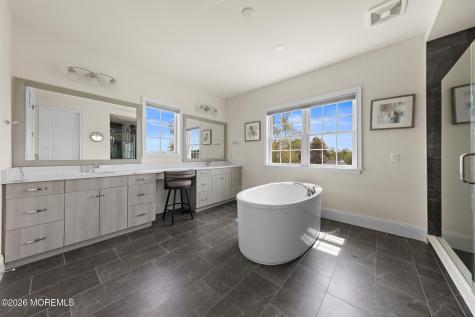 1 Ashbourne Lane Lincroft NJ 07738