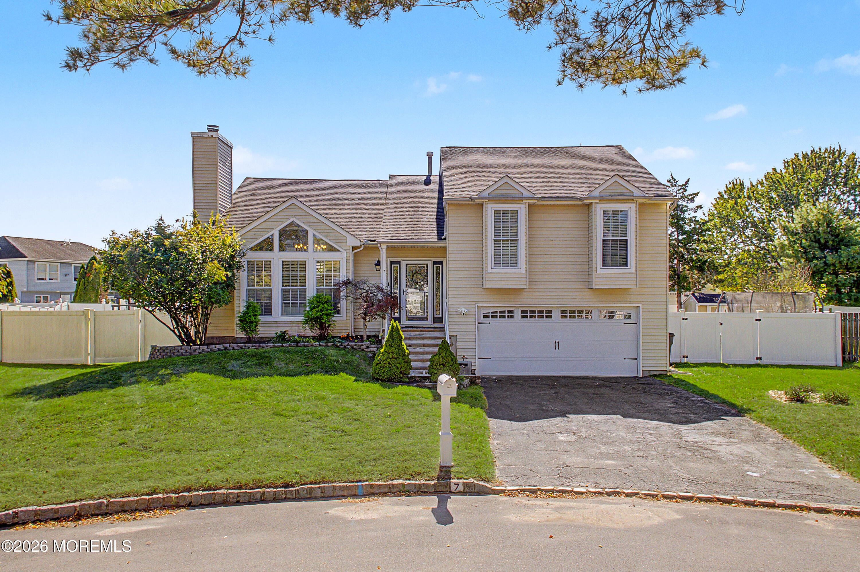 7 Lindner Lane Howell NJ 07731