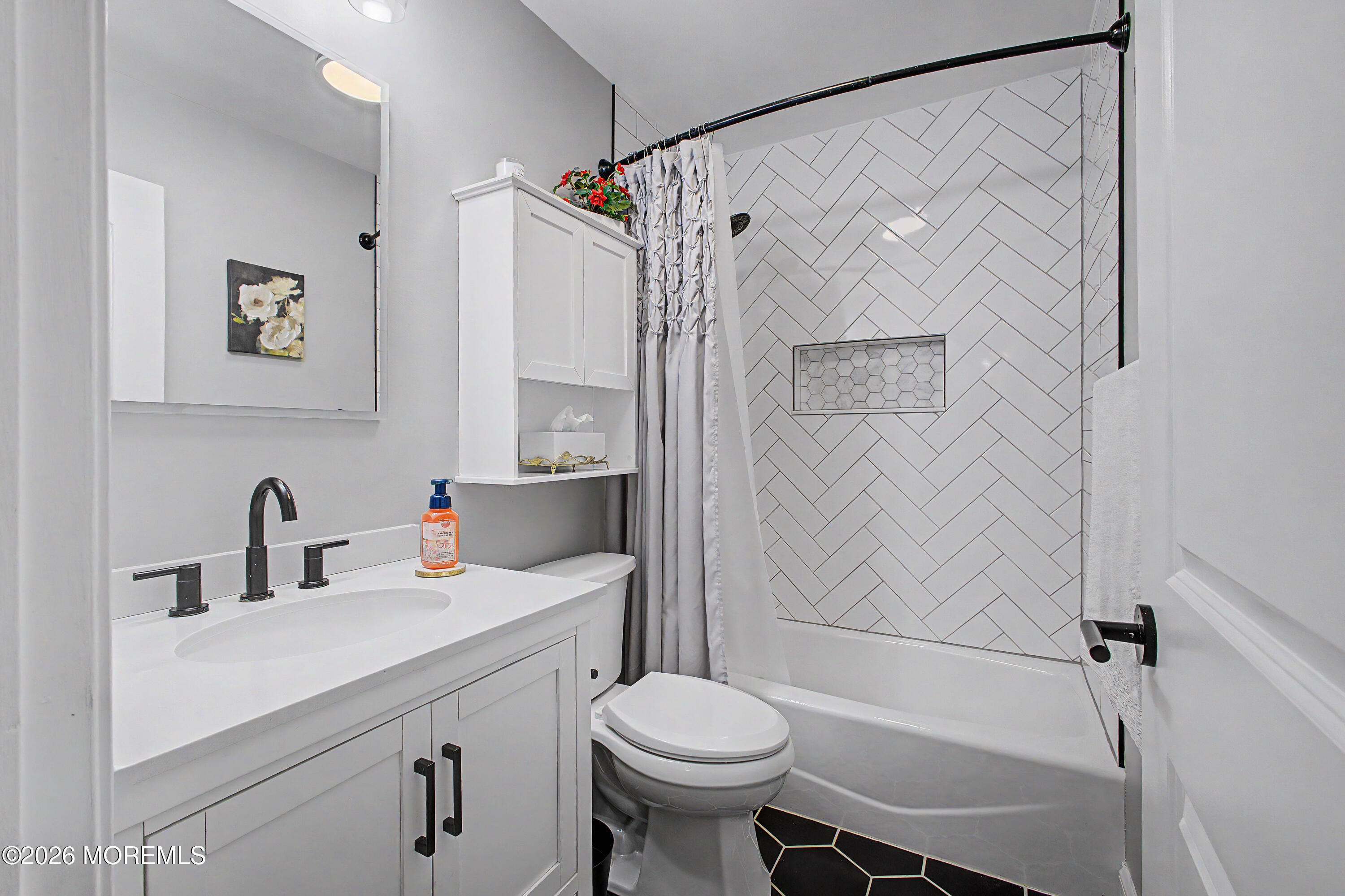 7 Lindner Lane Howell NJ 07731
