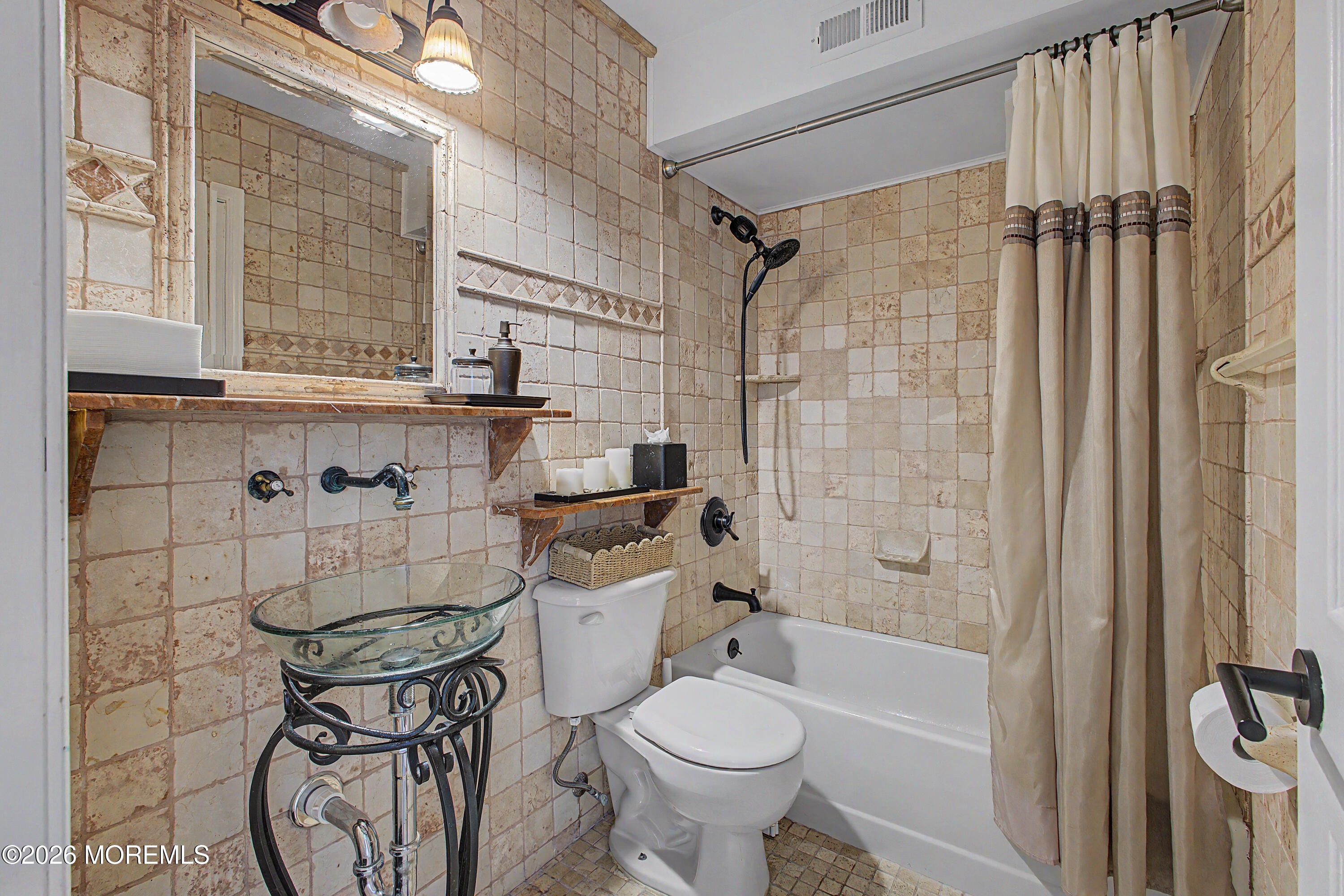 7 Lindner Lane Howell NJ 07731