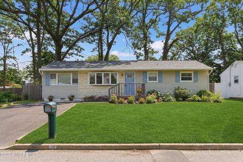 39 Harborage Avenue Bayville NJ 08721