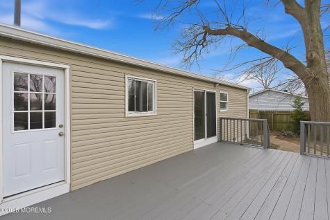 39 Harborage Avenue Bayville NJ 08721