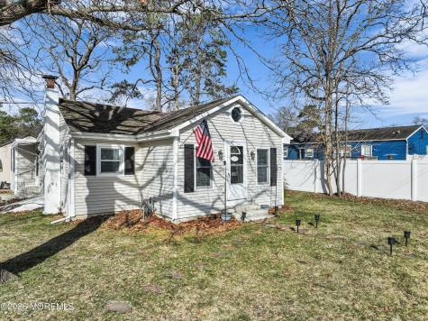 305 Hannibal Street Toms River NJ 08757