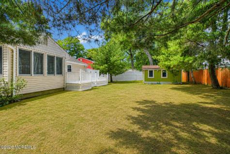 90 Oak Hill Drive Toms River NJ 08753