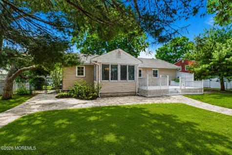 90 Oak Hill Drive Toms River NJ 08753