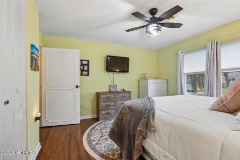 609B Lake Point Drive Lakewood NJ 08701