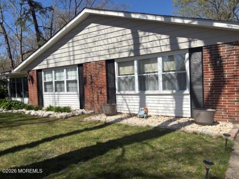 609B Lake Point Drive Lakewood NJ 08701