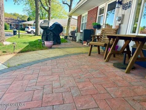 609B Lake Point Drive Lakewood NJ 08701