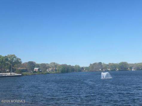 609B Lake Point Drive Lakewood NJ 08701
