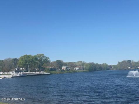 609B Lake Point Drive Lakewood NJ 08701