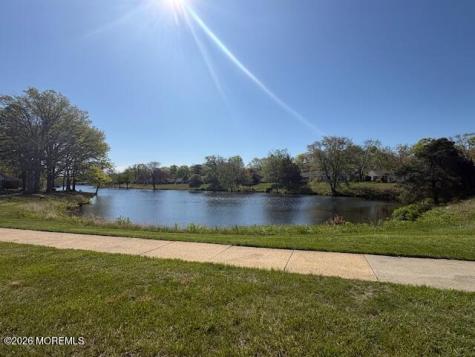 609B Lake Point Drive Lakewood NJ 08701