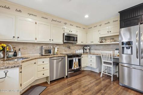 609B Lake Point Drive Lakewood NJ 08701