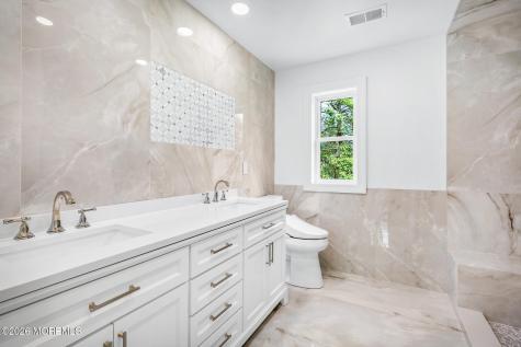 146 Bruce Road Middletown NJ 07701
