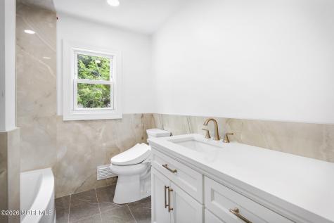 146 Bruce Road Middletown NJ 07701