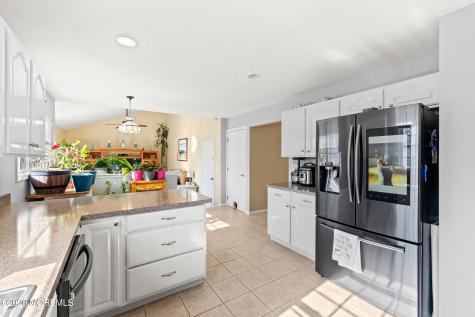 1409 Cable Avenue Beachwood NJ 08722