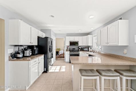 1409 Cable Avenue Beachwood NJ 08722
