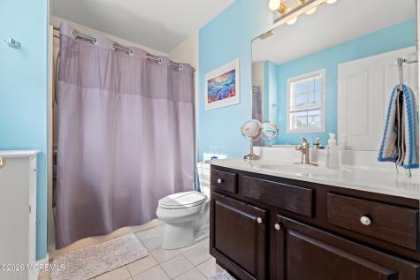 1409 Cable Avenue Beachwood NJ 08722