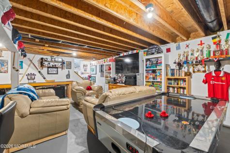 1409 Cable Avenue Beachwood NJ 08722