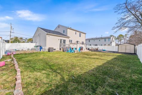 1409 Cable Avenue Beachwood NJ 08722