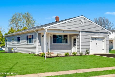 8 La Terraza Drive Toms River NJ 08757