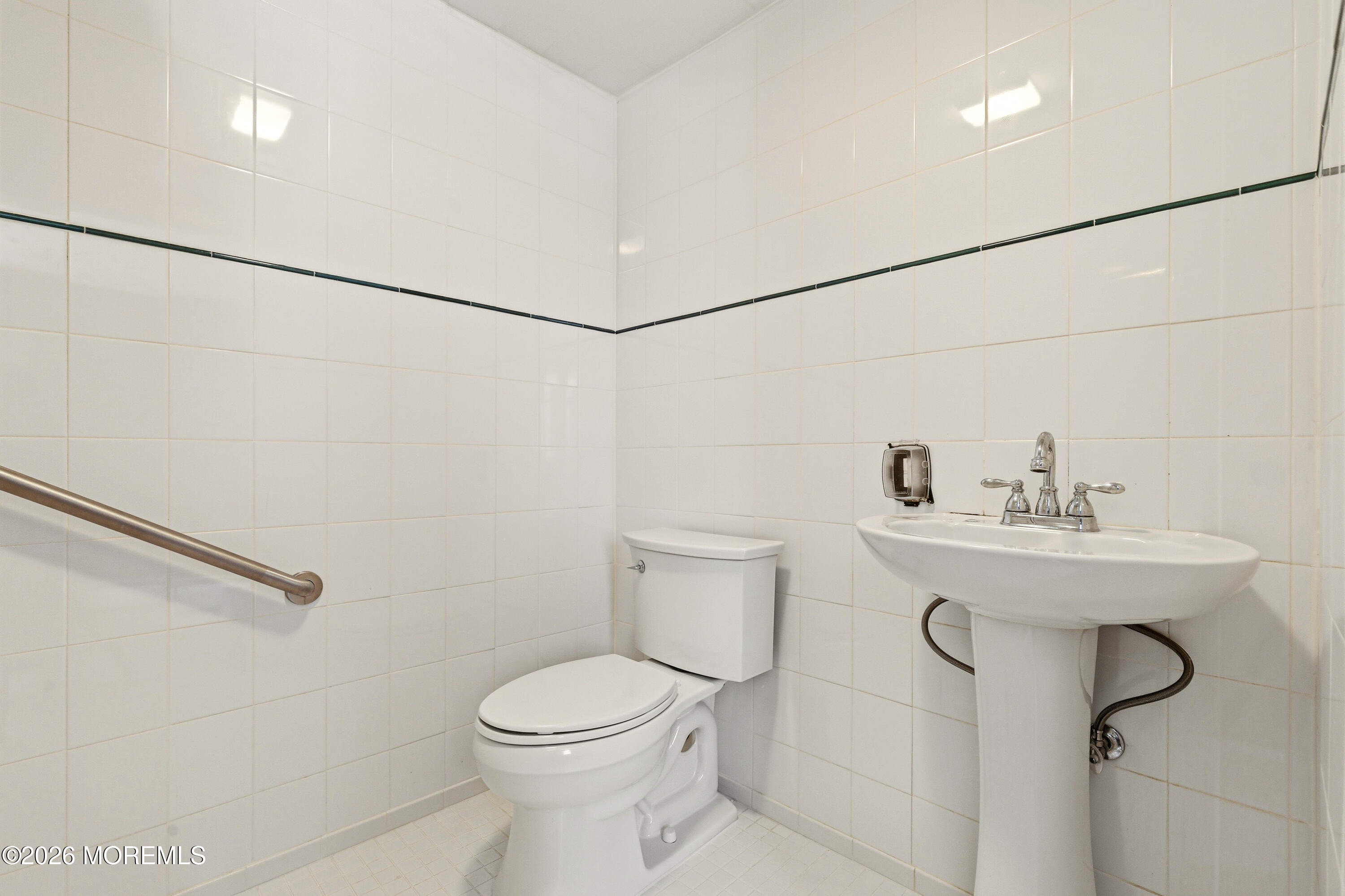 38 Collins Avenue Port Monmouth NJ 07758