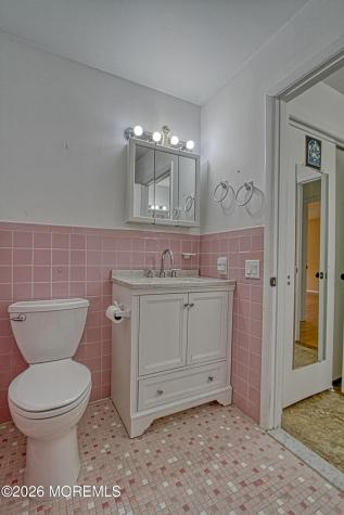 8 Hamilton Lane Whiting NJ 08759