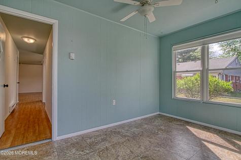 8 Hamilton Lane Whiting NJ 08759