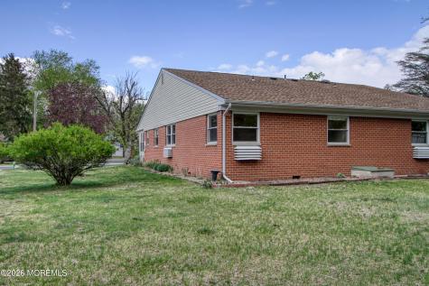 8 Hamilton Lane Whiting NJ 08759
