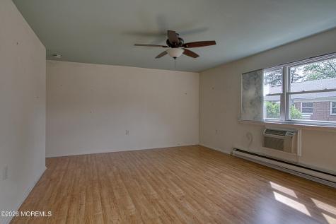 8 Hamilton Lane Whiting NJ 08759