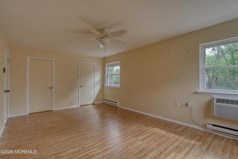 8 Hamilton Lane Whiting NJ 08759