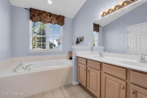 23 Turnberry Place Jackson NJ 08527
