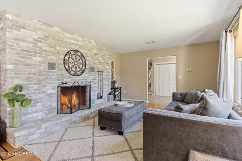 49 Farm Road Middletown NJ 07748