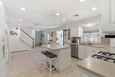 49 Farm Road Middletown NJ 07748