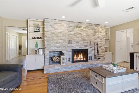 49 Farm Road Middletown NJ 07748