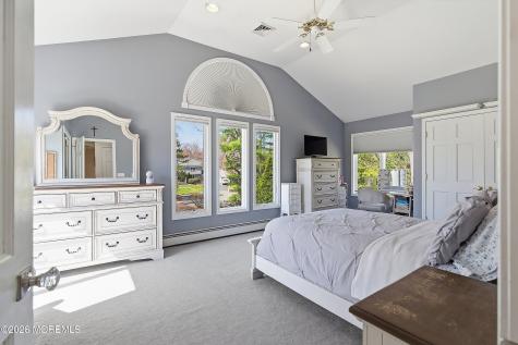 49 Farm Road Middletown NJ 07748