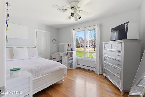 49 Farm Road Middletown NJ 07748