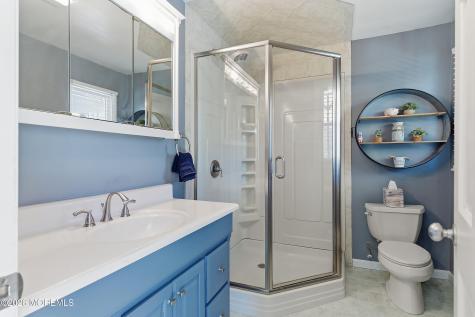 49 Farm Road Middletown NJ 07748