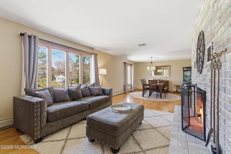 49 Farm Road Middletown NJ 07748