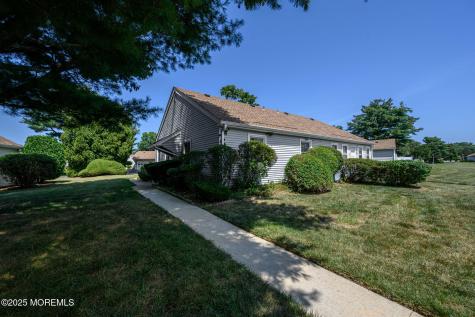 12 Zacatin Road Freehold NJ 07728